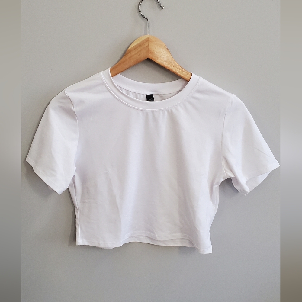Kyodan White Women's Crop Top, medium EUC